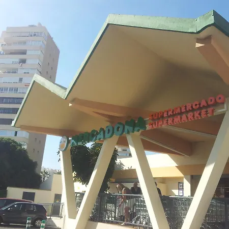 Av. De Playamar