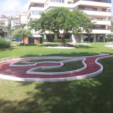 Av. De Playamar